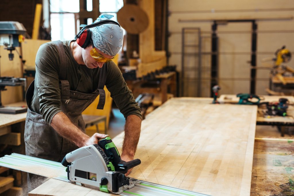 Find Out How to Build a Professional-Quality Woodworking Workbench
